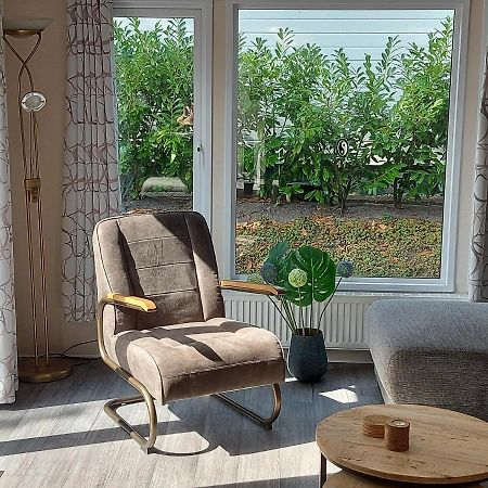 Chalet Wanama. Gelegen Op Het Vakantiepark Het Lierderholt Op De Veluwe. Villa Beekbergen Kültér fotó